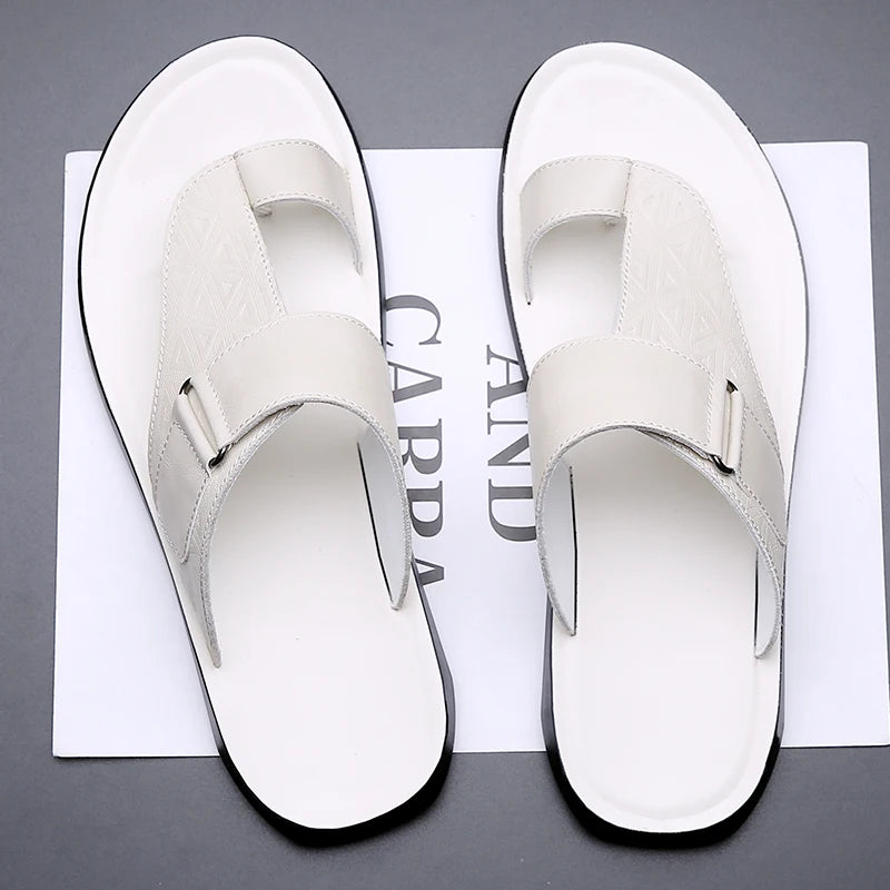 Men's Summer Sandals Breathable Fashion Simple Toe-Thru Soft Flat Bottom Beach Shoes Comfortable Classic Slippers