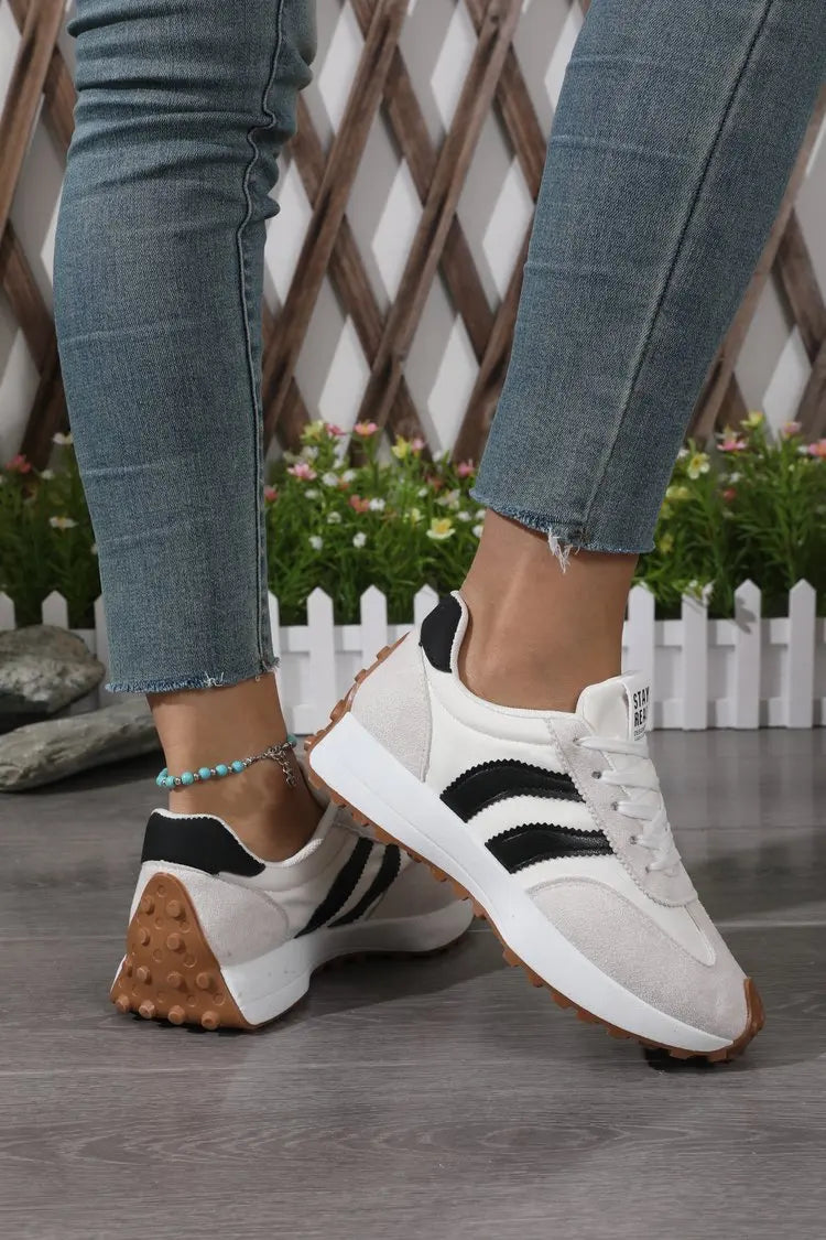 2026 Women Sneakers Spring New Luxury Flat Comfortable Slip on Soft Trend Sneakers Women Lightweight Outdoor Shoes for Women