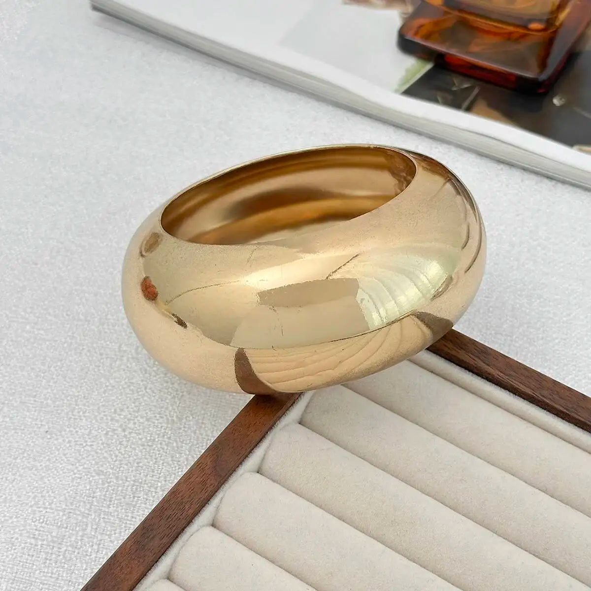 SHIXIN Oversized Geometric Round Wide Big Bangle Bracelet for Women Exaggerated Glossy Metal Chunky Bangles Party Daily Jewelry