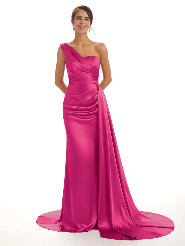 Satin One-Shoulder Bridesmaid Dresses Pleats Backless Sweep Train Formal Dress Elegant Sleeveless Bodycon Wedding Evening Gowns