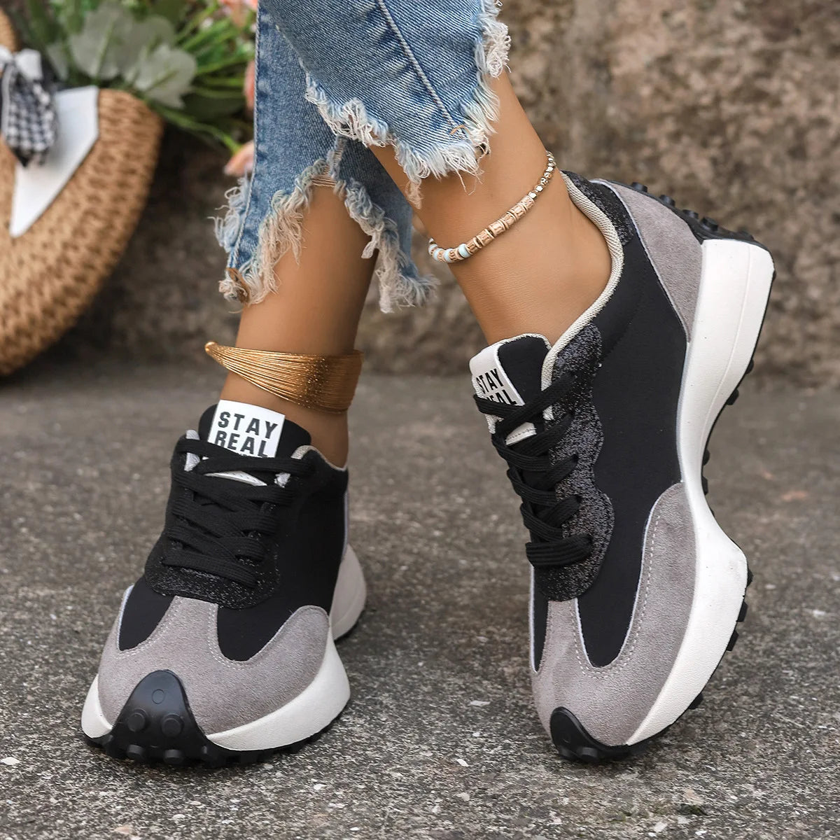 Women Sneakers Causal Walking Shoes Woman Autumn Fashion Lace Up Sports Platform Shoes Outdoor Non-slip Running Shoes