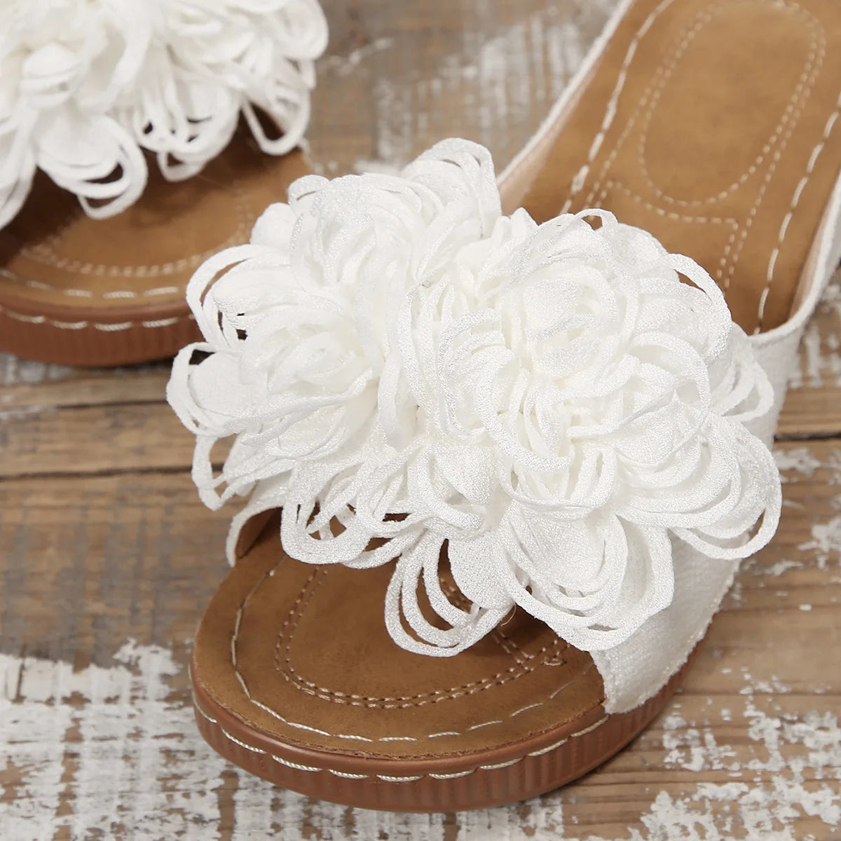 2025 New Women Platform Slippers Slip on Fashion Woman Shoes Summer Sandals Comfortable Flower Wedges Slippers Slides Women