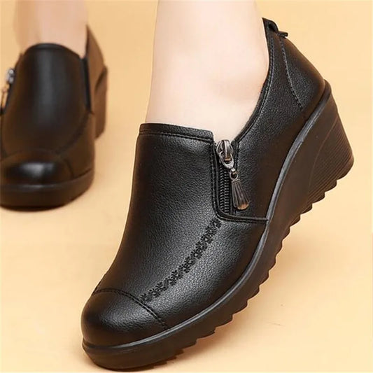 Classic Genuine Leather Women Shoes Round Toe Casual Comfortable Women's Wedge Shoes Spring Autumn Fashion Mother Shoes 10models