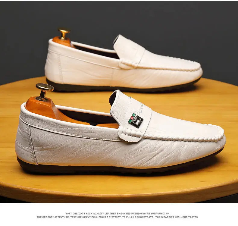 Spring Autumn Men Dress Shoes White Loafers Leather Casual Shoes Slip on Moccasin Shoes  Zapatos Casuales Designer Loafers Men