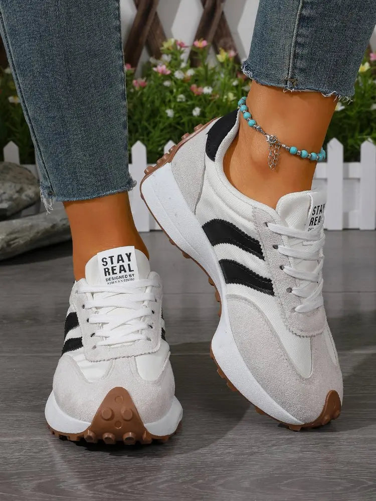 2026 Women Sneakers Spring New Luxury Flat Comfortable Slip on Soft Trend Sneakers Women Lightweight Outdoor Shoes for Women
