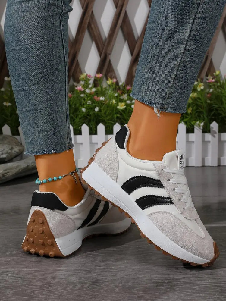 2026 Women Sneakers Spring New Luxury Flat Comfortable Slip on Soft Trend Sneakers Women Lightweight Outdoor Shoes for Women