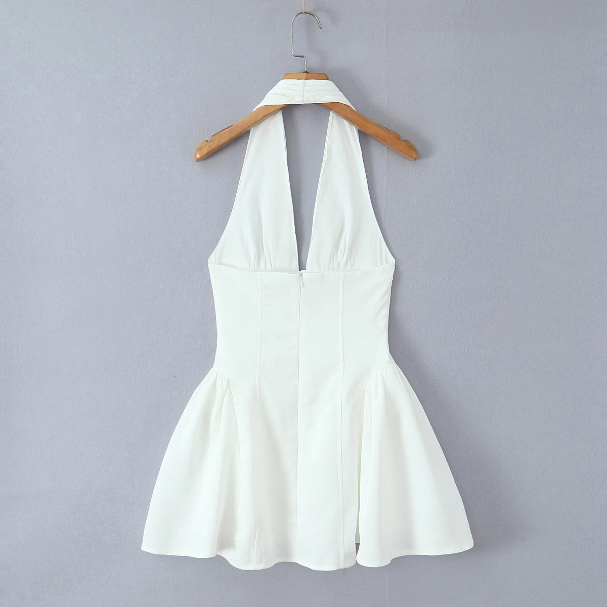 Sexy White Black Pleated Ruched Halter Dress Women Deep V neck Slim Low Waist Swing Ball Gown Short Dresses Robe Femme Vestidos