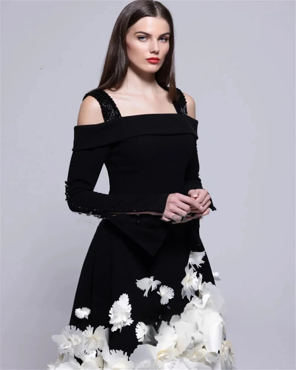 Black Floral Long Sleeves Bespoke Occasion Gown Evening Dresses Pastrol Unisex Jersey Retro Dubai Saudi Arabic Prom Customized
