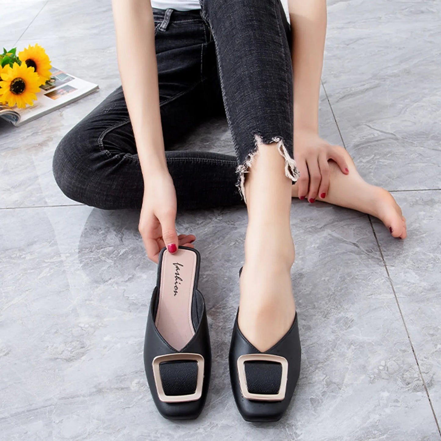 Slippers Women's Summer with New Fashion Square Toe Flats Sandals Shoes Muller Spring Flip Flops Slides Outdoor Work Ladies