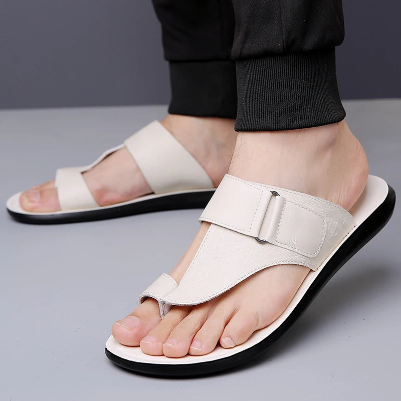 Men's Summer Sandals Breathable Fashion Simple Toe-Thru Soft Flat Bottom Beach Shoes Comfortable Classic Slippers