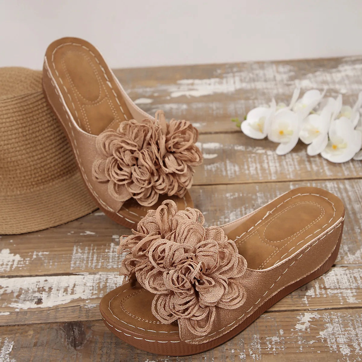2025 New Women Platform Slippers Slip on Fashion Woman Shoes Summer Sandals Comfortable Flower Wedges Slippers Slides Women