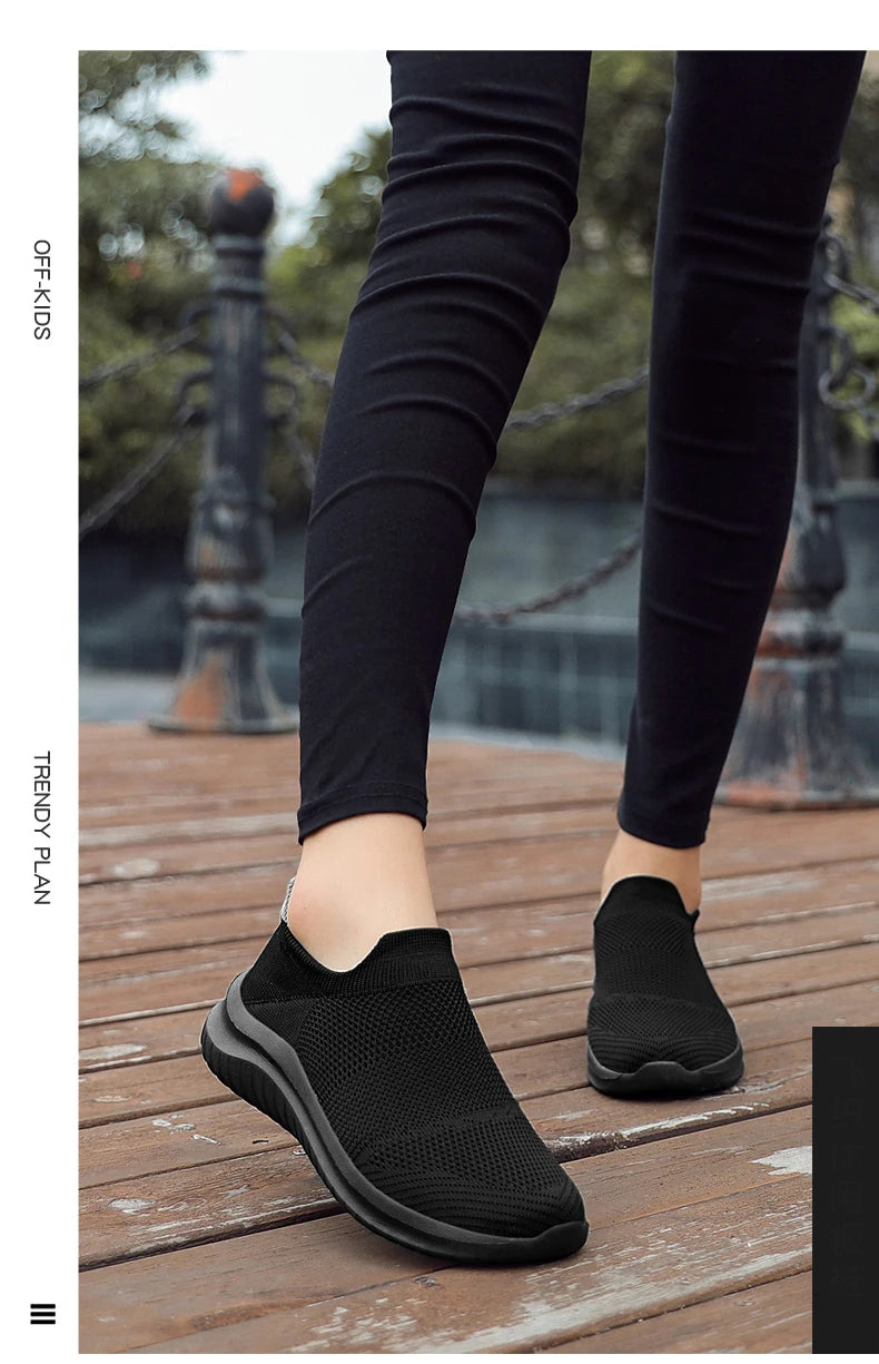 Men Shoes Sneakers Breathable Mesh Slip on Running Shoes Outdoor Non-Slip Couple Jogging Training Hiking Sports Shoes