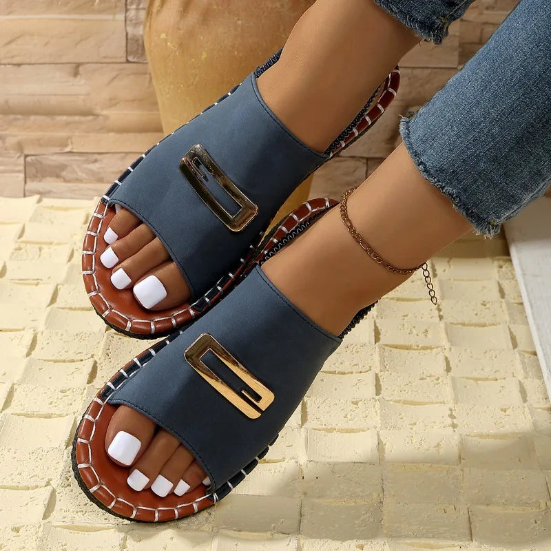 Women's Beach Sandals Summer New Fashion Metal Decorative Open-toed Sandals Leisure Luxury Light Outdoor Non-slip Sandals.