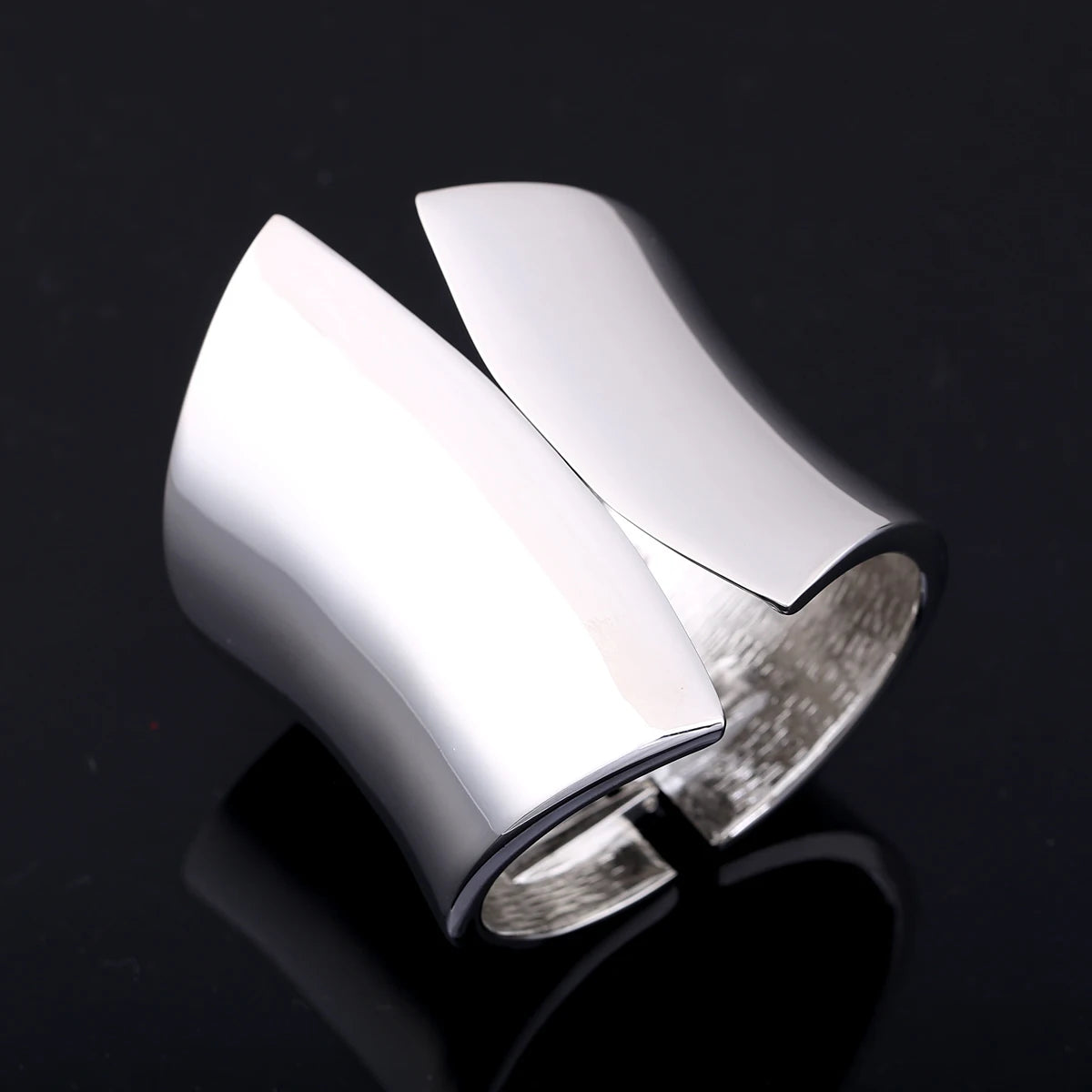 GGQINISI Oversize Euramerican Asymmetric Chunky Statement Bangle Bracelet Jewelry for Women Polished High Quality Accessory