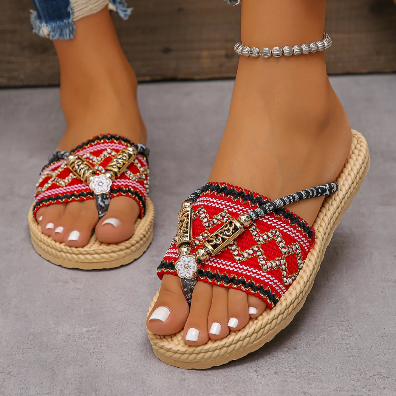 2025 Women Slippers Outdoor Handwoven Shoes Women Large Size Bohemian Ethnic Flat Sandals Fashion Beach Slippers Slides Women