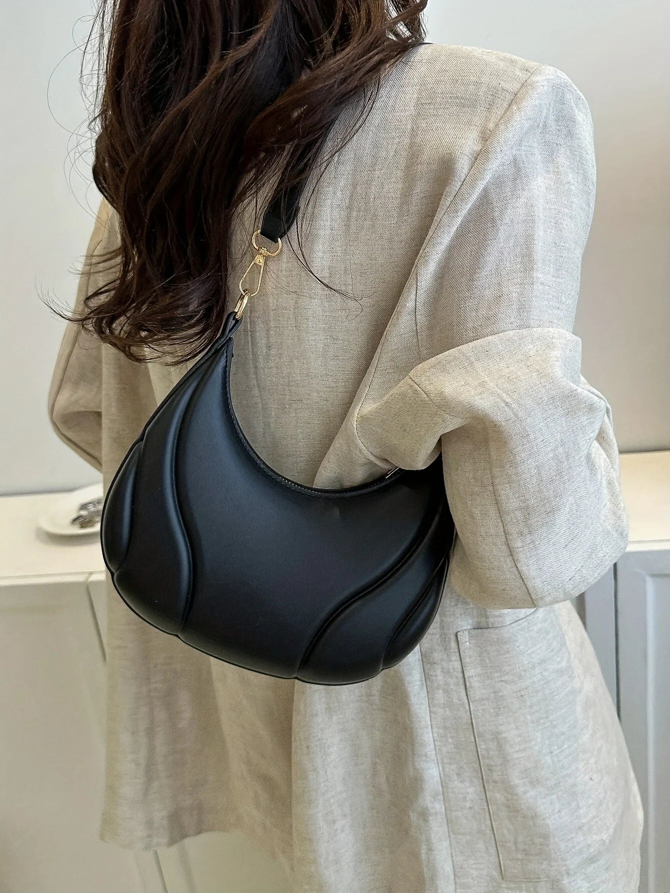 Women's French Handbag Shoulder Bag Textured Crossbody Bag Zipper Closure & Adjustable Strap Versatile for Work, Casual & Travel