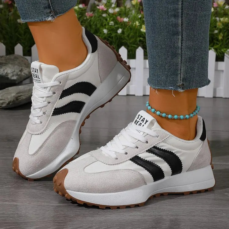 2026 Women Sneakers Spring New Luxury Flat Comfortable Slip on Soft Trend Sneakers Women Lightweight Outdoor Shoes for Women