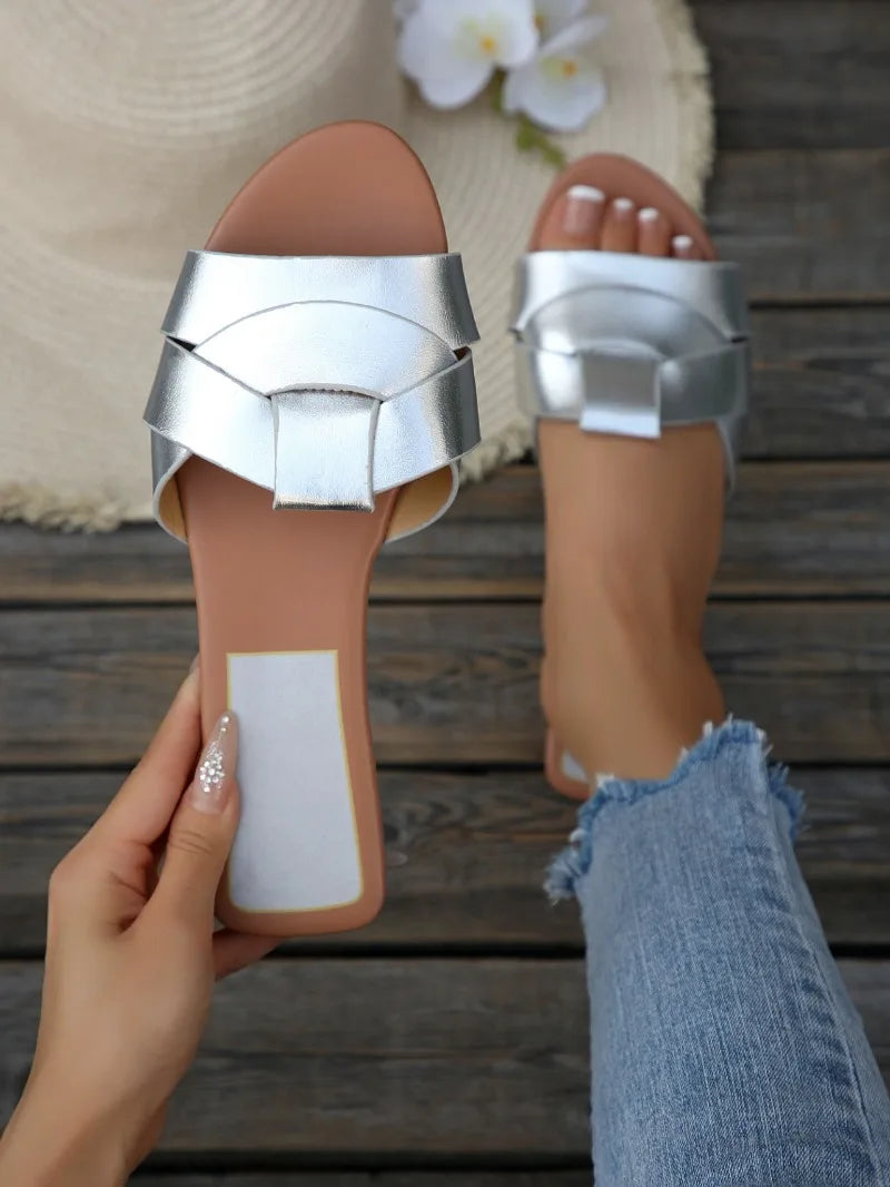 Women's Slippers 2025 New Summer Fashion Slippers Designer Flat Slippers for Women Outdoor Casual Beach Shoes Sandalias De Mujer