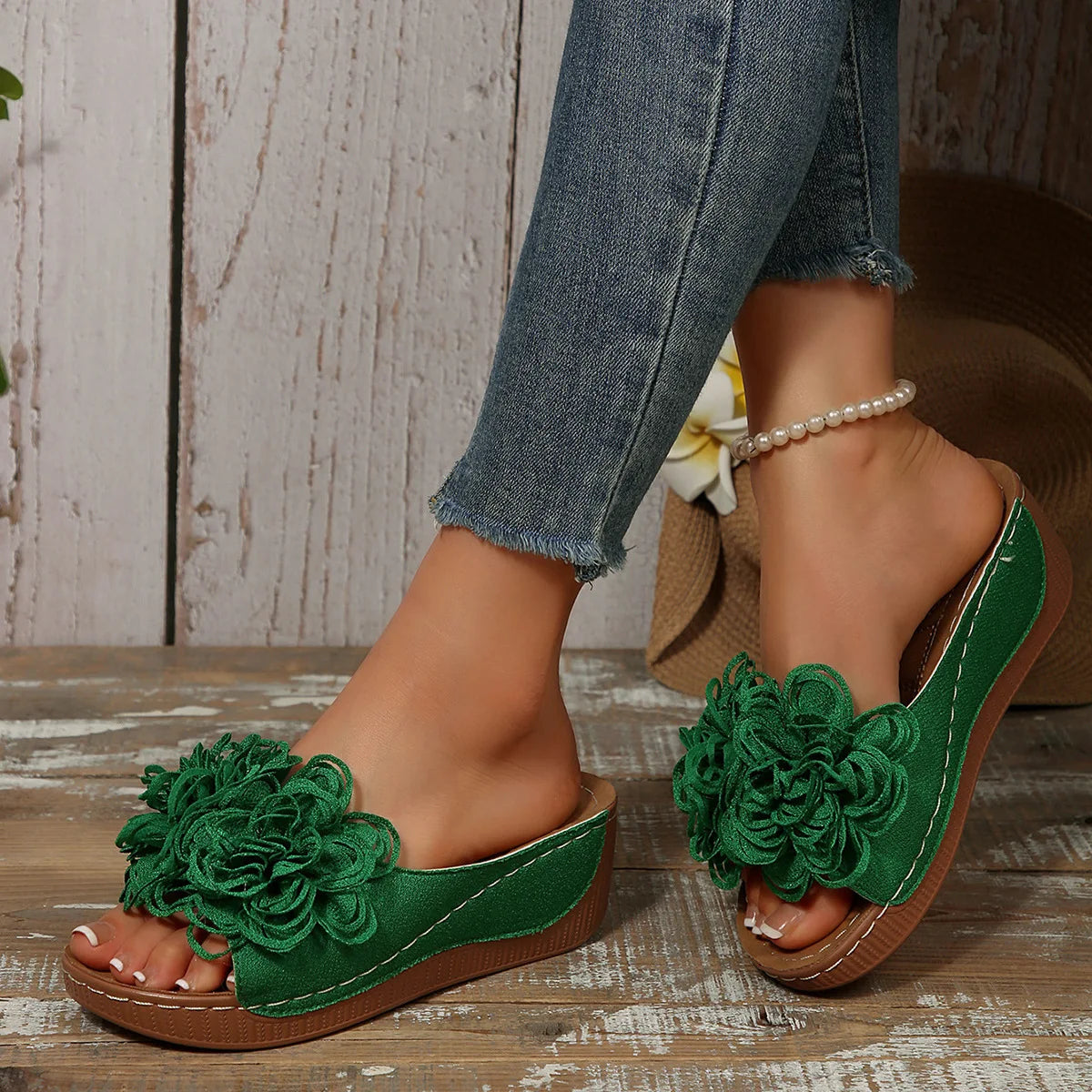 2025 New Women Platform Slippers Slip on Fashion Woman Shoes Summer Sandals Comfortable Flower Wedges Slippers Slides Women
