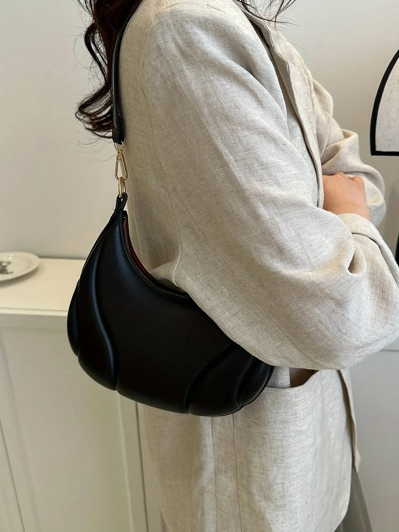 Women's French Handbag Shoulder Bag Textured Crossbody Bag Zipper Closure & Adjustable Strap Versatile for Work, Casual & Travel