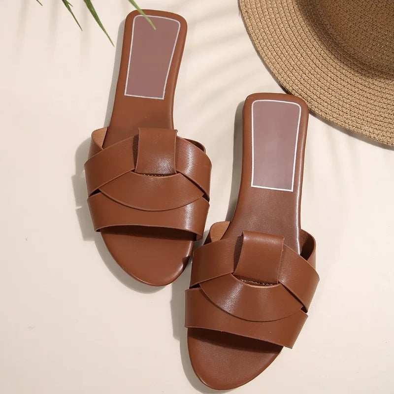 Women's Slippers 2025 New Summer Fashion Slippers Designer Flat Slippers for Women Outdoor Casual Beach Shoes Sandalias De Mujer